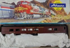 Athearn 2521 HO Scale Heavyweight Diner Car (Blue Box Kit) CP "ALMWICK" - NOS