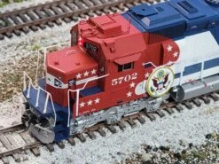 Athearn Genesis G67125 HO Scale EMD SD45-2 Santa Fe "Bicentennial" ATSF 5702 With DCC - USED -Athearn Store 20230419 100612